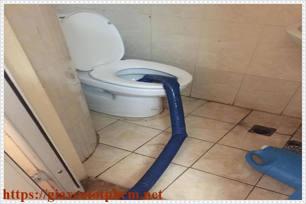 H&uacute;t hầm cầu kh&ocirc;ng đục ph&aacute;